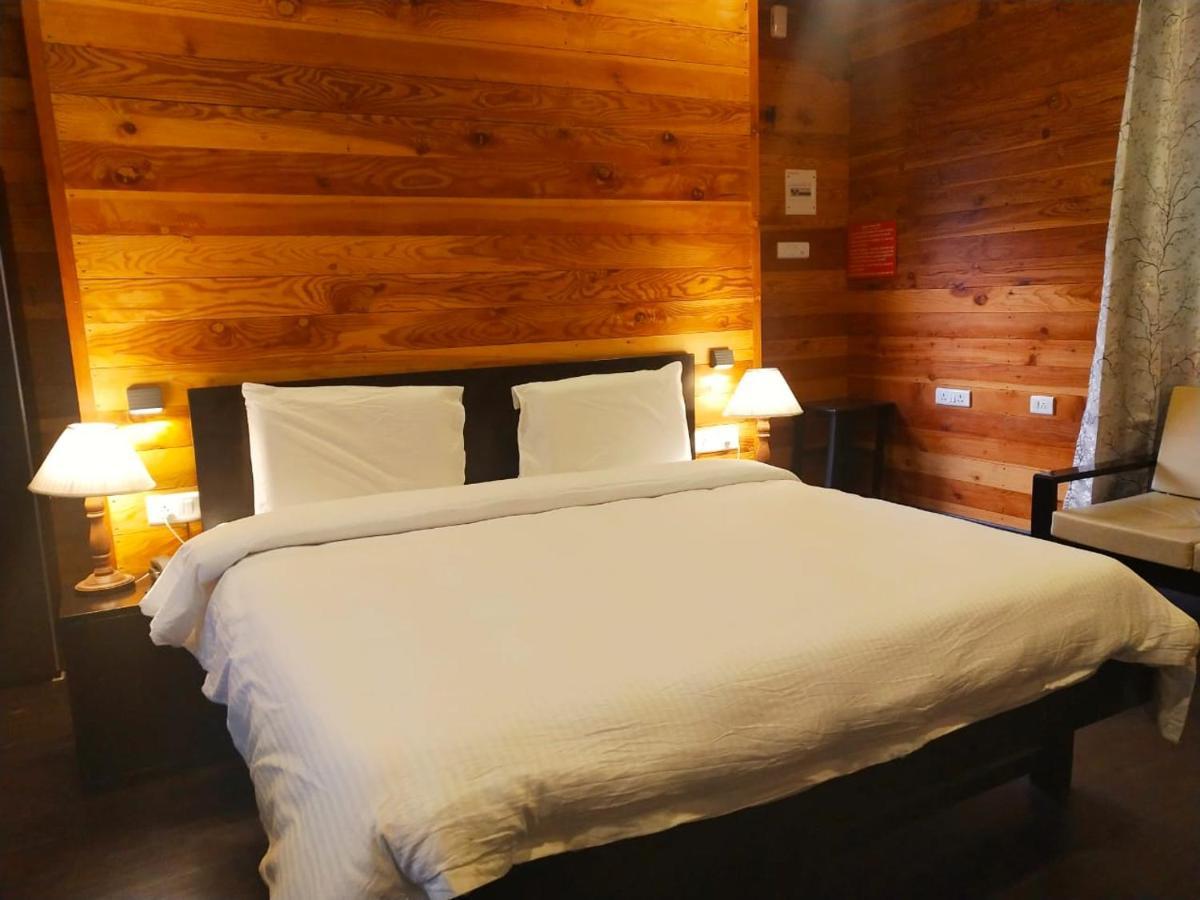 Le Roi Floating Huts & Eco Rooms Tehri New Tehri Exterior foto